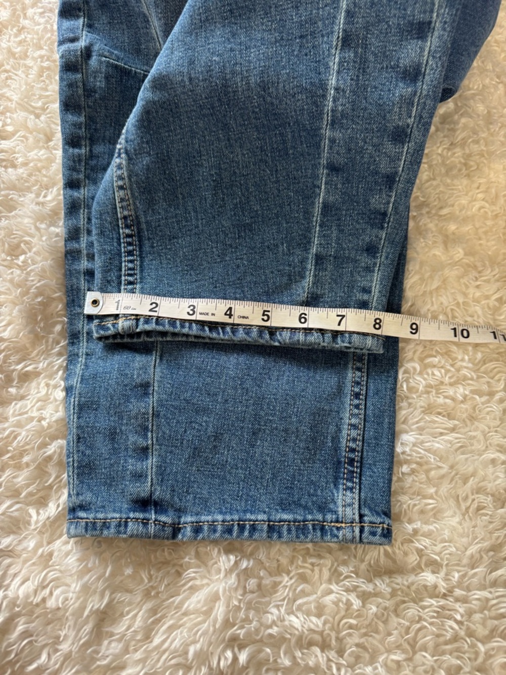Old Navy High Rise Barrel Leg Jeans Womens Size 12 Med Wash Stretch - Picture 9 of 13